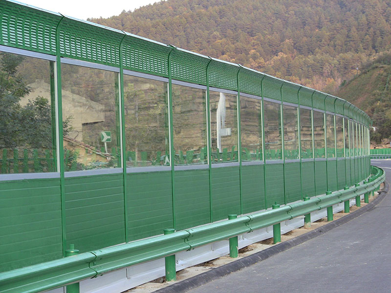 安裝立交橋隔聲屏障降噪屏體前需要做哪些準(zhǔn)備